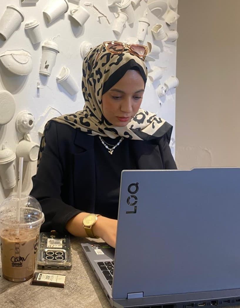 Esma Nur Ertay - UI/UX Designer